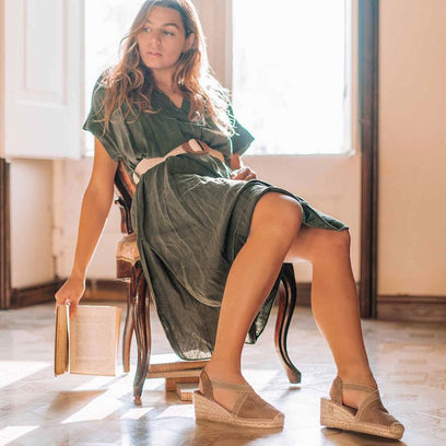 Tona Dames Espadrilles Taupe